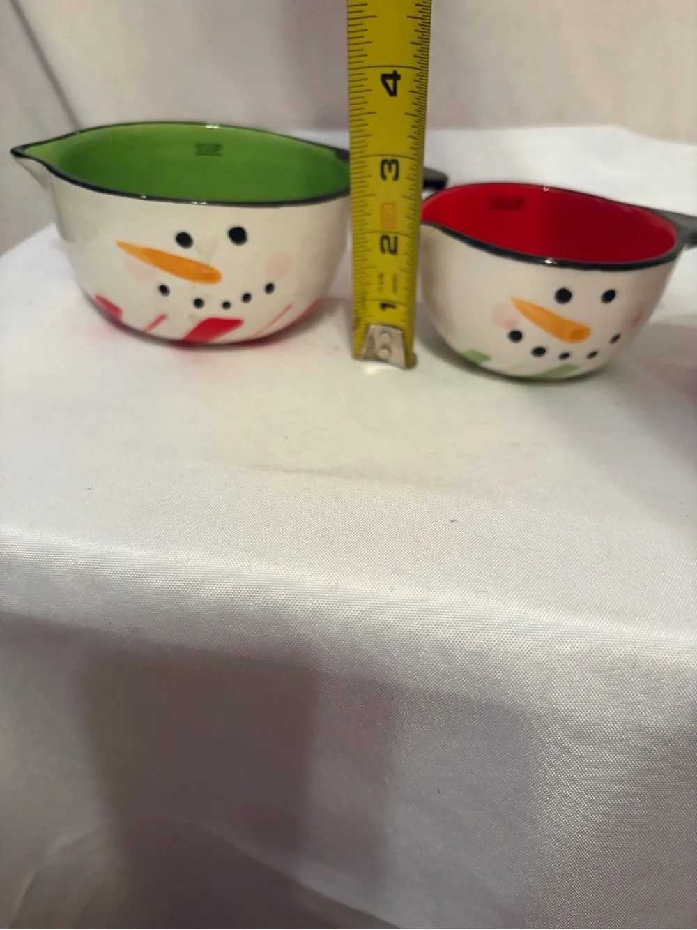 Set of 4 Snowman Measuring Cups - Festive Red & Green Interiors